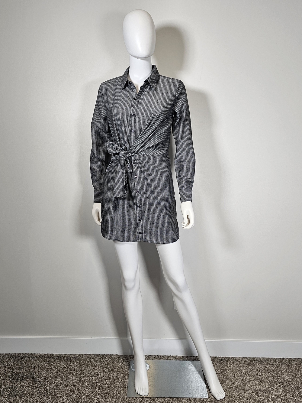 Heartloom Grey & White Pinstriped Collared Button Up Wrap Shirt Dress Sz XS
